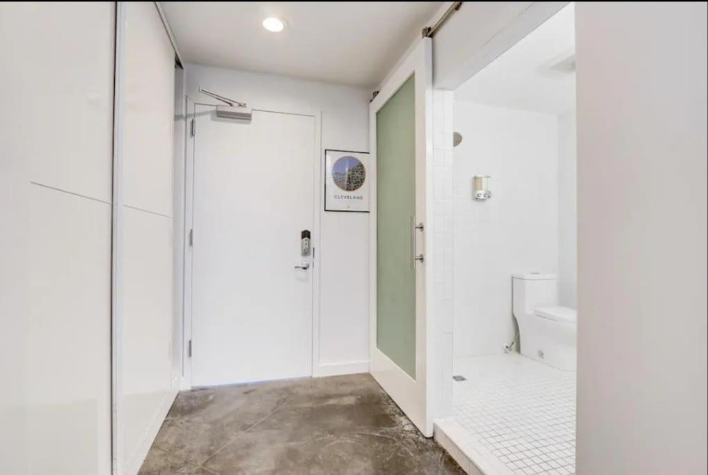 Kcm Mikros Smart Apartments 7 Cleveland Dış mekan fotoğraf